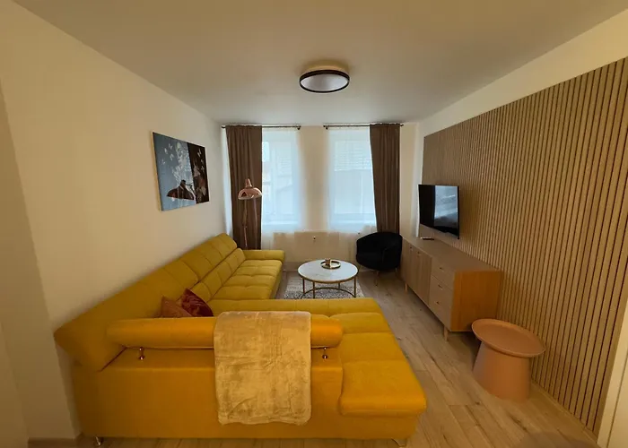 아파트 The Hook *